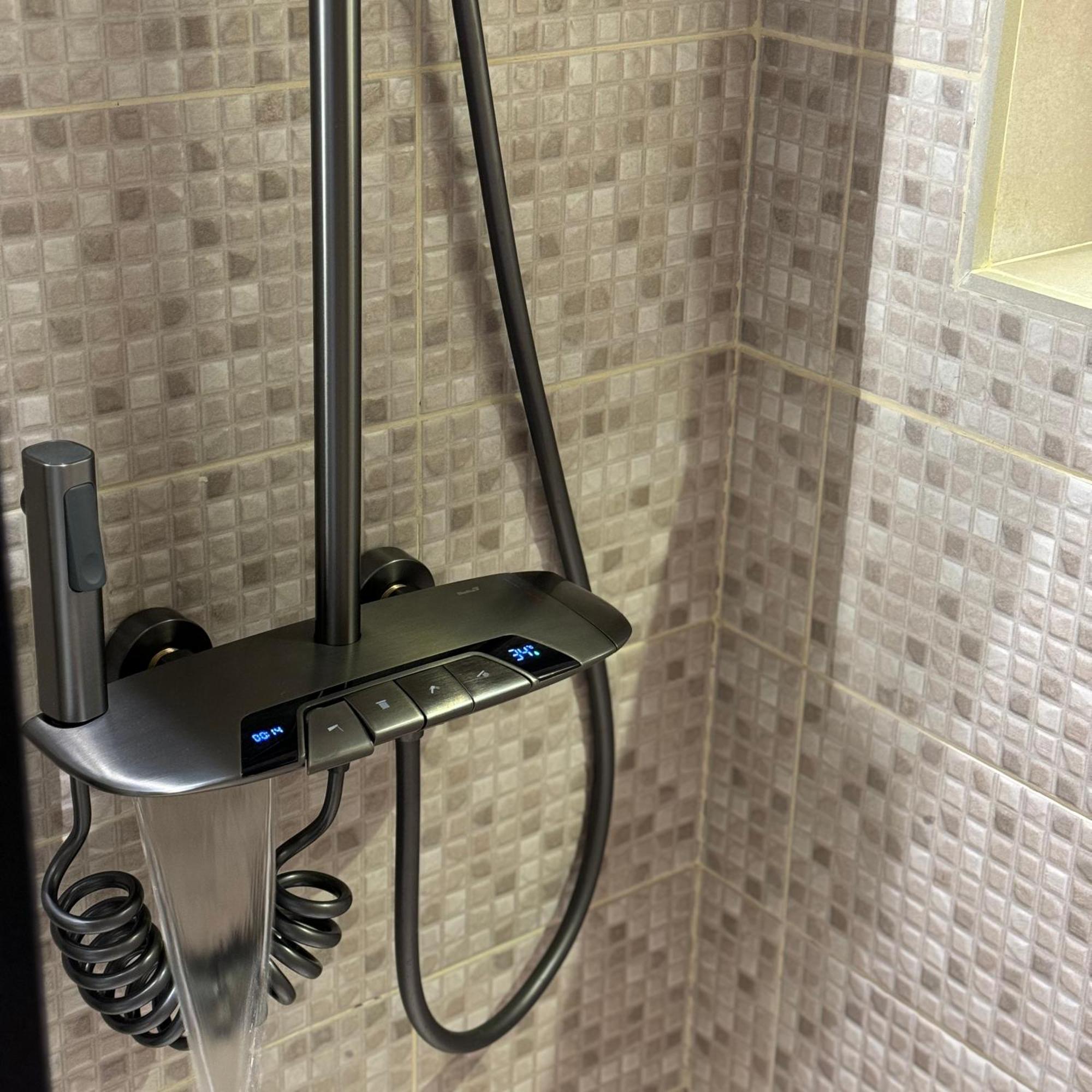 ניזווא The Elegance Rooms מראה חיצוני תמונה